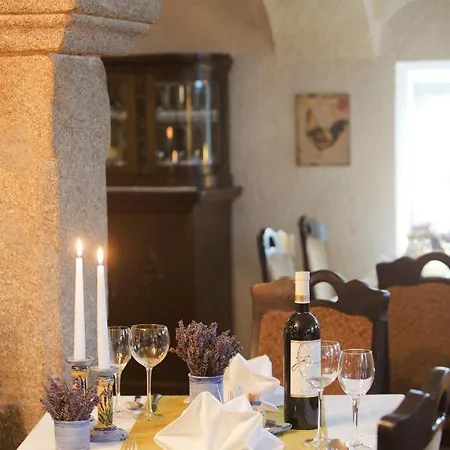 Hotel Logis L Gutshof *