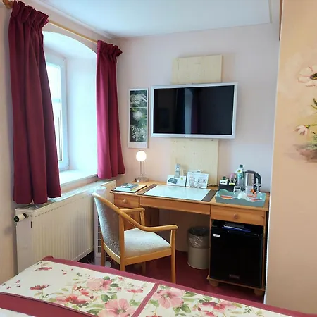 Logis L Gutshof מלון בישופסוורדה