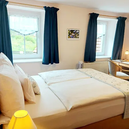 Logis L Gutshof בישופסוורדה