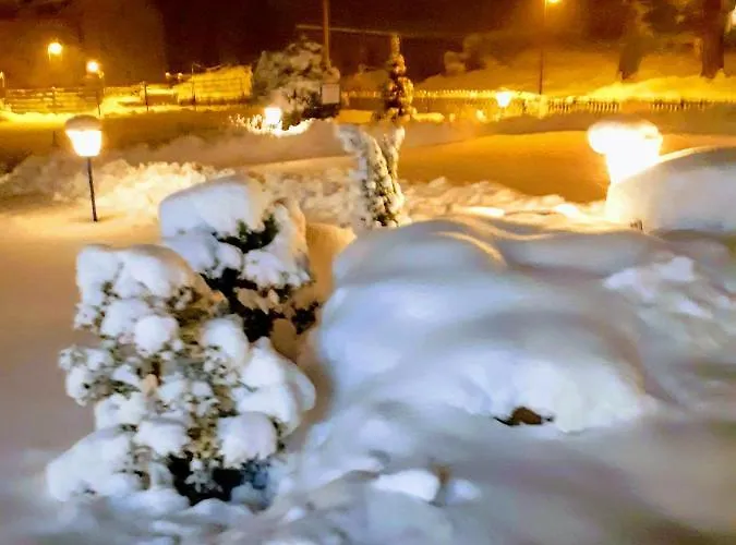 Logis L Gutshof فندق *