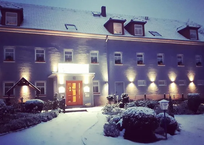 فندق Logis L Gutshof بيشوفسفيردا