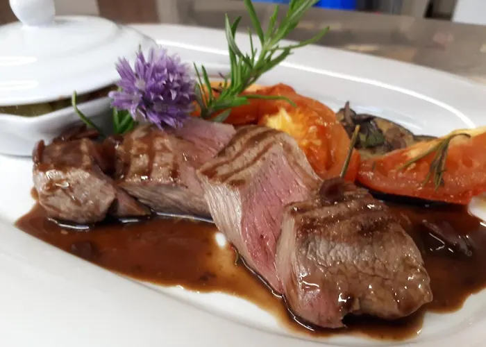 Logis L Gutshof بيشوفسفيردا