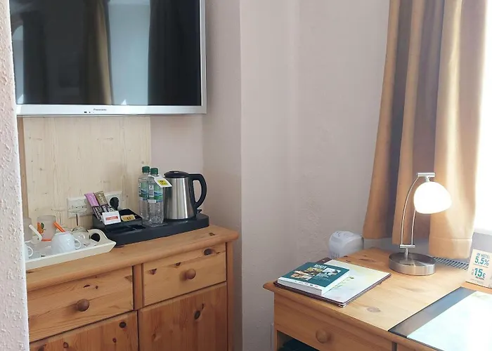 فندق Logis L Gutshof