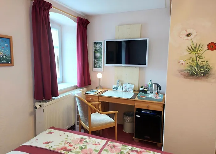 Logis L Gutshof فندق بيشوفسفيردا