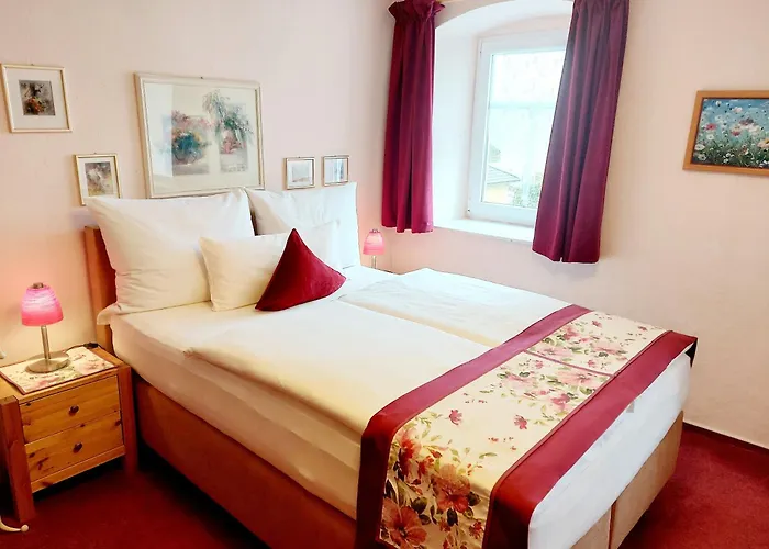 Logis L Gutshof Hotel